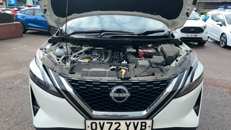 Nissan Qashqai 1.3 DiG-T MH N-Connecta 5dr Petrol Hatchback